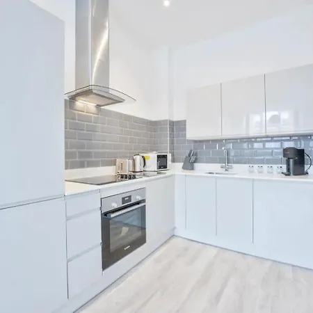 Pass The Keys Flat 4 - Comfy 1 Bedroom: Your Cosy Corner In The * Birmingham